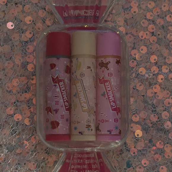 $6.99 SHIPPING Lip Smacker Holiday Lip Balms - Picture 1 of 2